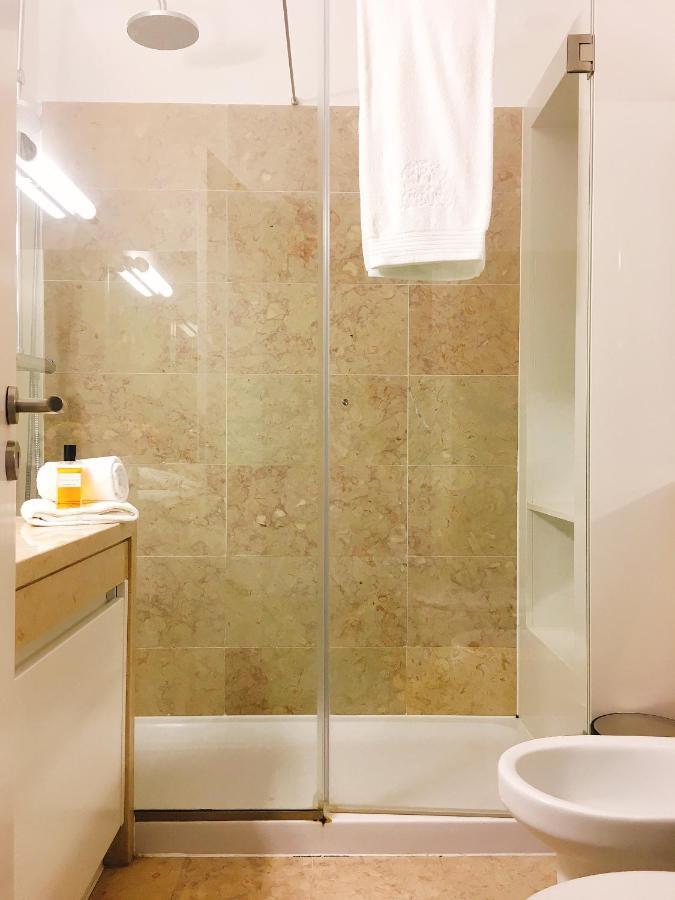 Baixa Chiado Aurea Apartment Lisbon Luaran gambar